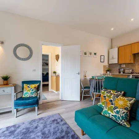 The Coastal Hideaway Apartment Bournemouth Exterior photo